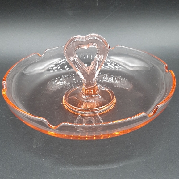 Vintage LE Smith Depression Pink Glass Dish Heart Handle Candy Nut Collectible - Picture 4 of 6